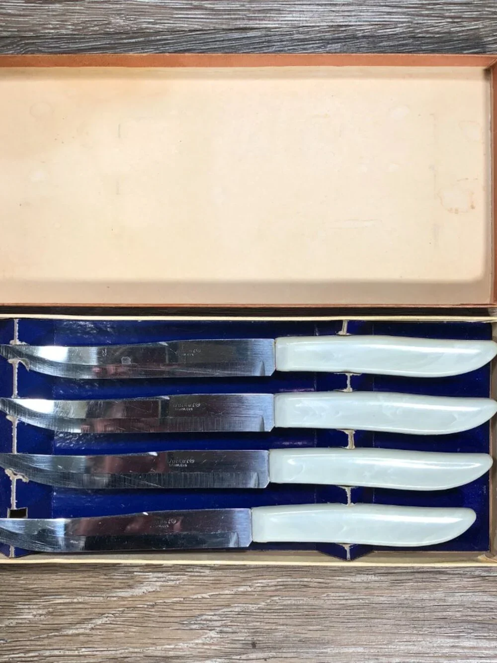 Set of 4 Quikut Steak Knives w/Ivory Bakelite Handle Stainless Steel Vintage MCM